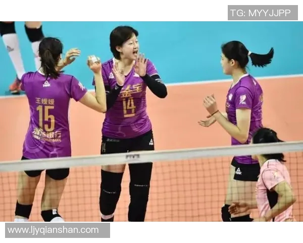 赛后分析:杭州排球队与重庆排球队默契配合的关键因素与表现总结 赛后分析:杭州排球队与重庆排球队默契配合的关键因素与表现总结